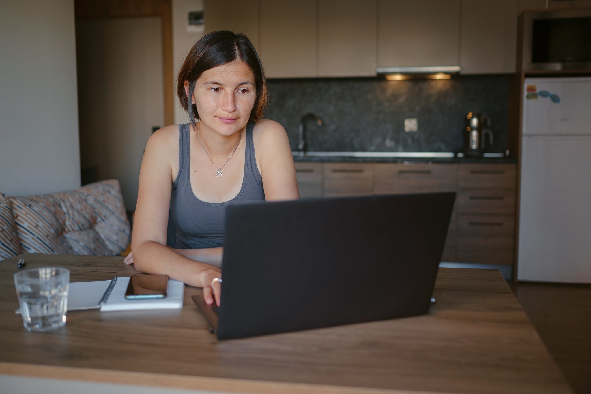 SNA Teaching Assistant getting support from occupational therapist online. SNA getting supervision and doing a course to support students. 